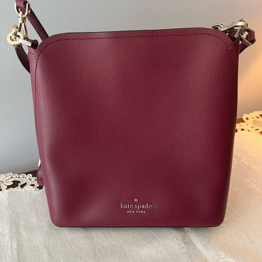 Kate Spade shoulder/crossbody Darcy Large Bucket